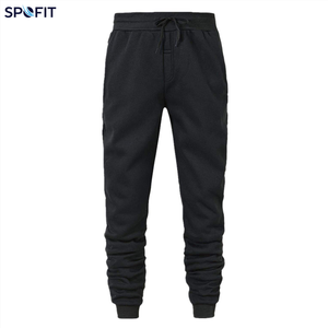 Conjunto Deportivo Negro con Capucha, Sudadera de Manga Larga de Color Sólido y Pantalones Deportivos con Cierre de Cordón - Product Image 2