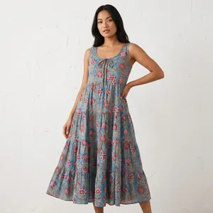 Robe d'été ample sans manches à imprimé floral bohème en coton pour femme, style étagé, pour la vente en gros - Product Image 1