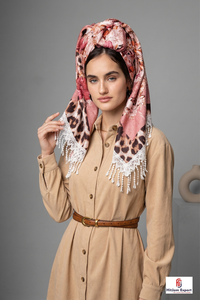 Foulard carré en soie imprimé sur mesure pour femme, léger et tendance, fabricant OEM ODM, fournisseur en gros - Product Image 4
