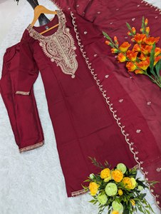 Ensemble Kurta Pantalon Dupatta en Soie Brodé Vichitra, Tenue Ethnique de Créateur avec Broderie de Paillettes et Cordon, Idéal pour Mariages et Fêtes, Salwar Kameez - Product Image 5