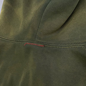 Sweat à capuche vintage délavé personnalisé avec impression sérigraphiée – Prix de gros - Product Image 4