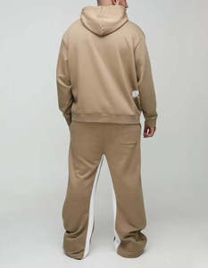 Ensemble deux pièces en molleton kaki à capuche pour homme – Tenue décontractée d'automne – Sweat-shirt et pantalon tricotés couleur unie – Coupe confortable et respirante - Product Image 2