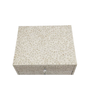 Mesita de noche moderna de lujo con incrustaciones de enredaderas florales blancas y dos cajones hechos a mano, mesita de noche decorativa de Capiz para dormitorio - Product Image 2