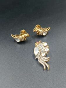Amaira Jewels – Ensemble de pendentifs oiseaux en argent plaqué or pour femme, avec cristaux et strass, pierres taillées en poire, breloque vintage à thème animal - Product Image 3