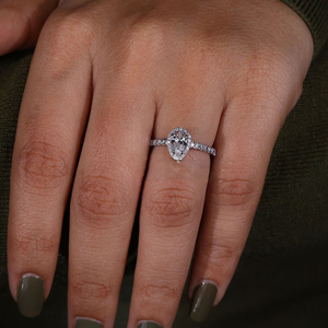 Bague de fiançailles solitaire vintage en or blanc 14K 18K avec diamant de laboratoire taille poire certifié IGI, bijoux fins - Product Image 6