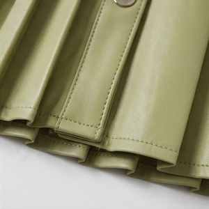 Minifalda de Cuero Sintético Plisada de Cintura Alta para Mujer, Diseño Brillante de Color Sólido, para Usar en Todas las Estaciones - Product Image 6