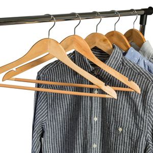 Cintres en bois massif pour hôtels et magasins de vêtements, avec support large pour les épaules, cintres de luxe en bois pour costumes et vestes - Product Image 5