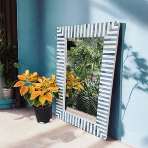 Espejo de Pared de Lujo Bone Infinity con Acabado Brillante, Incrustaciones de Hueso, Diseño Moderno, Ecológico, de la Mejor Calidad para el Hogar - Product Image 1