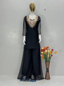 Nouvel ensemble kurta et palazzo noir brodé pour mariage et soirée, col halter, en tissu organza Tebby lourd infroissable - Product Image 2