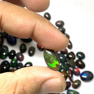 Opale noire éthiopienne 100 % naturelle de haute qualité, opale multicolore, forme mixte, cabochon pour la fabrication de bijoux - Product Image 4
