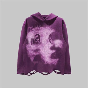 Hoodie surdimensionné personnalisé imprimé, effet délavé, avec design déchiré et vieilli, ourlet brut et coupe courte pour streetwear masculin – Grande vente - Product Image 5
