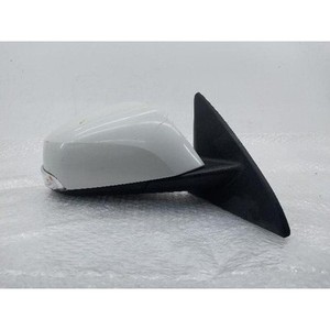 Latitude RIGHT Right Side <b>Door</b> <b>Mirror</b> (Passenger Side) Used DM304430851 - Product Image 1
