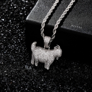 Pendentif GOAT Premium Iced Out – Pierres Moissanite serties à la main, Bijoux Hip Hop en Argent 925, Pendentif Moissanite artisanal - Product Image 4