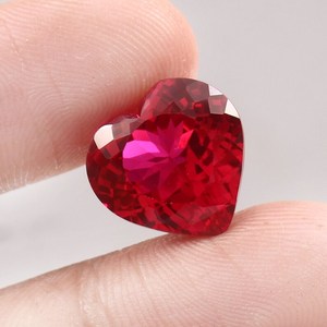 Rubis du Mozambique rouge sang impeccable, taille cœur, pierre précieuse naturelle certifiée, qualité supérieure, clarté élevée, qualité bijoux - Product Image 2