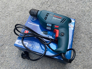 Martillo Perforador Rotatorio con Cable GBM 400 Profesional, 400W, Diseño Compacto, Portabrocas sin Llave para Atornillado Preciso en Madera/Metal/Plástico - Product Image 2