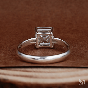 แหวนเพชรทรง Asscher ขนาด 2 กะรัต แบบ Split Shank ทอง 10K สำหรับงานหมั้น สไตล์หรูหรา เหมาะสำหรับเป็นของขวัญขอแต่งงาน - Product Image 3