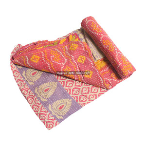 Colorida Colcha Kantha Vintage Hecha a Mano en India, Cubrecama Étnico de Sari, Manta Reversible Cosida a Mano, Lavable, 100% Algodón para Hotel - Product Image 1