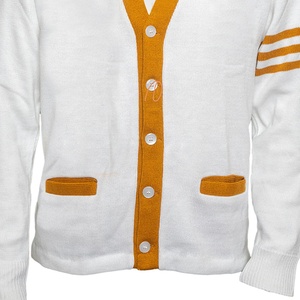 Cardigans de sororité personnalisés à col en V, manches longues, roses et verts unis, brodés du logo, tricotés, décontractés, boutonnés, écologiques - Product Image 6