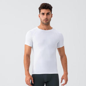 T-shirt de sport pour homme, coupe slim, manches courtes, couleur unie, séchage rapide, col rond, tricoté en polyester, haut d'entraînement - Product Image 6