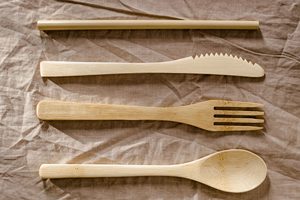 <b>Bamboo</b> <b>Cutlery</b> <b>Set</b> 5-Piece Reusable Sustainable Dishwasher Safe Easy Clean Travel Utensils Carry Case Vietchoice Model Hans - Product Image 5
