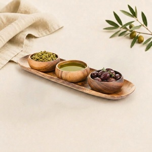 Ensemble de bols à condiments en bois d'acacia écologique faits à la main avec un long plateau pour baguette, en bois naturel durable pour sauces et accompagnements - Product Image 3