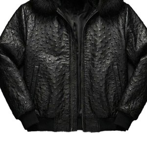 Veste en cuir de vachette véritable gaufré effet autruche, finition élégante, qualité supérieure, avec capuche doublée de fourrure amovible et fermeture robuste - Product Image 3