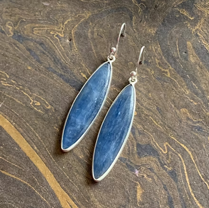 Pendientes Largos de Plata 925 con Cianita Azul, Diseño Boho, Hechos a Mano, para Mujer - Product Image 3