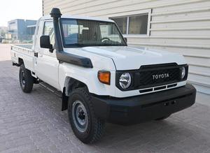 PRÊT À EXPÉDIER – Véhicules d'occasion 2022 en parfait état pour LandCruisers 7 9 SINGLECAB PICKUP EDITION L X V 8 4 5L - Product Image 6
