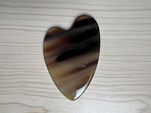 Tabla de Gua Sha de Cuerno Natural, Herramienta de Masaje Tradicional para el Cuidado Facial y Corporal, Raspador Manual para el Cuidado de la Piel - Product Image 1