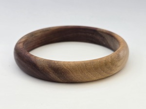 Brazaletes de Madera de Alta Calidad, Diseño Premium, Acabado Pulido, Empaque Personalizado, para Mujer, para Toda Ocasión, Lujosos y Orgánicos - Product Image 1