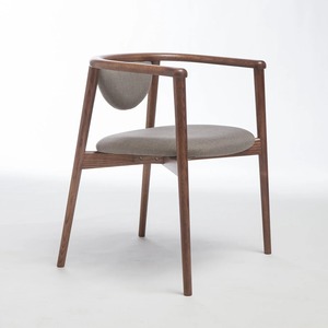 Chaise de salle à manger moderne en bois massif, siège rembourré, dossier incurvé, fauteuil, style mid-century, meubles d'exportation - Product Image 3