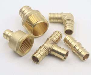 Conector de compresión de latón forjado de primera calidad para tuberías industriales y sistemas de plomería - Product Image 3