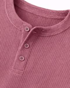 เสื้อยืดแขนยาวทรงเฮนลีย์ผ้าวาฟเฟิลสำหรับผู้ชาย สีชมพูอมเทา สวมใส่สบาย คอติดกระดุม เหมาะสำหรับฤดูหนาว ผ้าฝ้ายทรงเข้ารูป ระบายอากาศได้ดี - Product Image 6