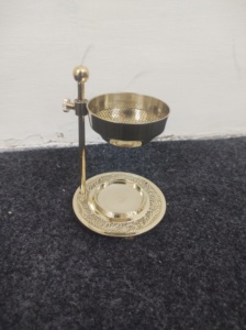 Quemador de Incienso Colgante de Latón Aromático para Todas las Estaciones, el Más Vendido, para el Hogar, Interior, con Agarwood y Sándalo, Decoración Creativa y Relajante - Product Image 3