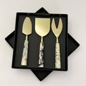 Juego de Cuchillos para Queso con Mango de Resina y Hoja Dorada, Utensilios de Cocina - Product Image 1