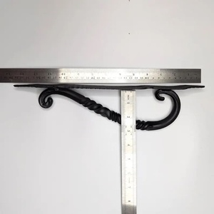 Poignée de Porte en Fer Forgé à la Main Modèle KHP-DECO-SP ; Résistante à la Rouille, Installation Facile, Style Traditionnel, Surface Embossée ; Porte - Product Image 5