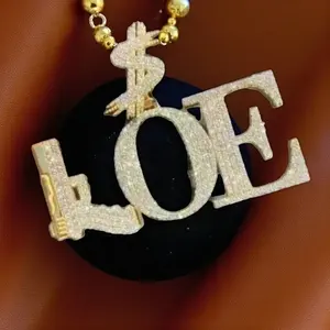 Pendentif personnalisé en or blanc 14 carats plaqué or avec lettre, serti d'un moissanite véritable rond de 2,50 carats, cadeau hip-hop pour femme - Product Image 3