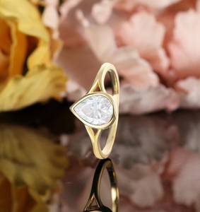 Anillo de moissanita con corte de pera, anillo de moissanita con forma de lágrima, anillo de compromiso de moissanita, anillo de plata de ley, anillo de compromiso de plata - Product Image 4
