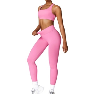 Conjunto Deportivo de Dos Piezas para Mujer, Top de Yoga Compresivo y Leggings, Ropa Deportiva de Secado Rápido, Elástica y Activa - Product Image 3