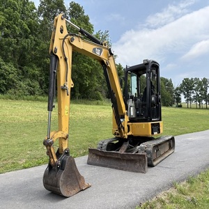 Maquinaria para Movimiento de Tierras: Miniexcavadora Cat 305 CR Premium Usada para Contratistas de Construcción que Buscan un Tamaño Compacto y una Excavación Potente - Product Image 5