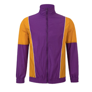 Chaqueta Cortavientos con Capucha Omega Morada y Dorada, Tallas Grandes, Estampada, con Cremallera Completa, Resistente a la Intemperie, Puños Elásticos, Bolsillos con Ribete y Cuello Alto - Product Image 1