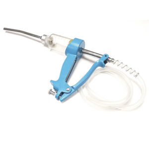 Jeringa Veterinaria Equina de Alta Calidad, Reutilizable, Ajustable y Duradera para Uso en Animales de Granja, Tamaño Estándar - Product Image 3