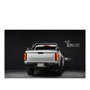 Chevrolet Colorado 2024 2.7 ZL1 4WD con Caja de Cambios Automática, Asientos de Cuero, Cámara Trasera, 44,646 km, Volante a la Izquierda - Product Image 4