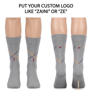 Chaussettes de sport professionnelles pour hommes en polyester et élasthanne 320 GSM, respirantes, épaisses, avec talon et bout rembourrés, personnalisables OEM - Product Image 3