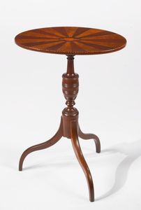 Table basse traditionnelle en bois, plateau rond festonné, table d'appoint décorative, meuble de salon, style antique - Product Image 4