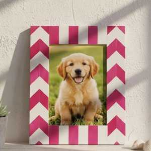 Cadre photo de luxe fait main en résine et os incrustés – Support photo moderne en mosaïque sur mesure pour une décoration intérieure haut de gamme - Product Image 4