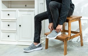 Taburete de madera de acacia superventas, muebles de madera Natural de alta calidad para dormitorio, sala de estar, comedor al aire libre, apartamento minimalista - Product Image 6