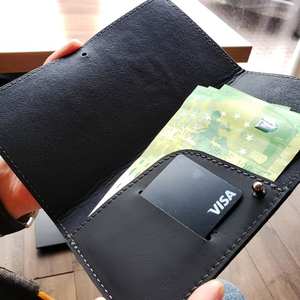 Tarjetero de Cuero Genuino de Lujo Hecho a Mano, Estuche Seguro para Cheques de Invitados, Moderno, Profesional para Restaurantes, Ligero y Resistente al Agua - Product Image 3