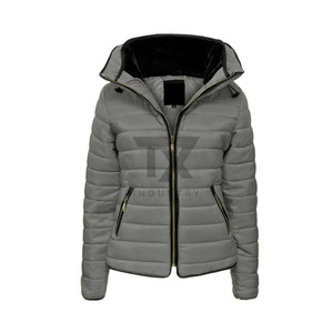 Chaquetas Acolchadas Ligeras para Mujer Hechas en Pakistán, Ropa Casual de Punto - Product Image 3