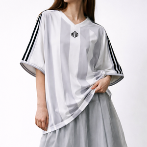 Vestido Deportivo de Fútbol Americano a Rayas para Mujer, Talla Grande, Cuello en V, Poliéster Transpirable, Personalizable para Equipos, MOQ Bajo, Proveedor OEM al por Mayor, EE. UU. - Product Image 1